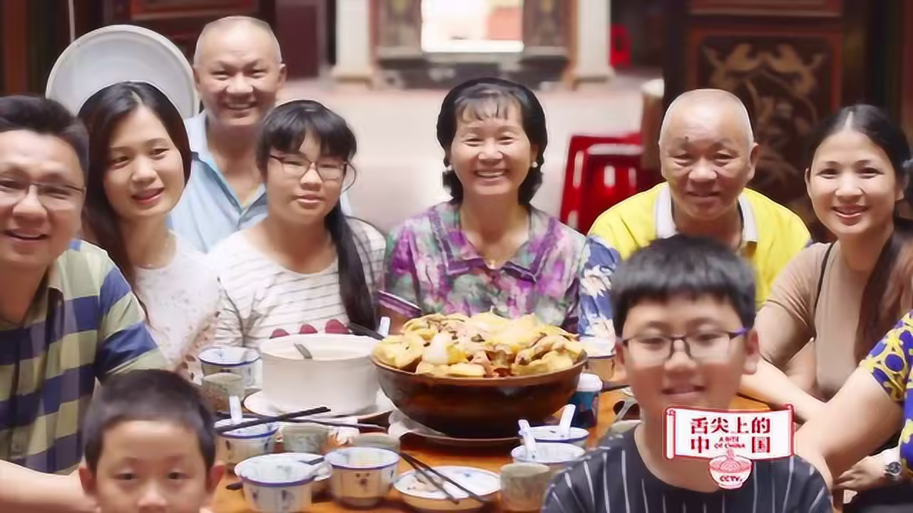 两个人免费完整视频中文观看剧照1